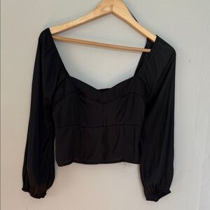 TCEC Black Long Sleeve sweetheart crop Blouse top M